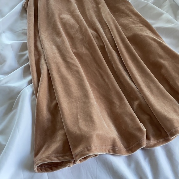 Blush Velvet Mini Dress - Picture 2 of 4